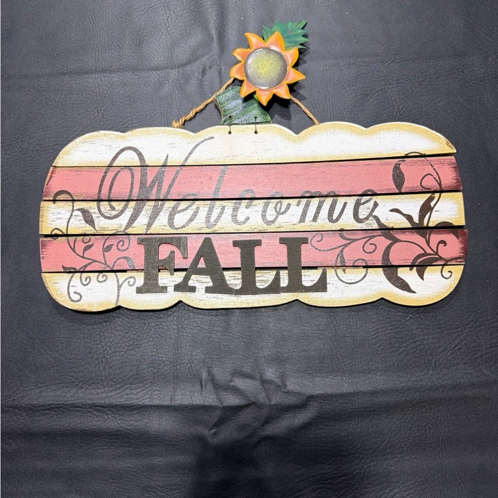 Welcome Fall Pumpkin Plaque Wall Decor